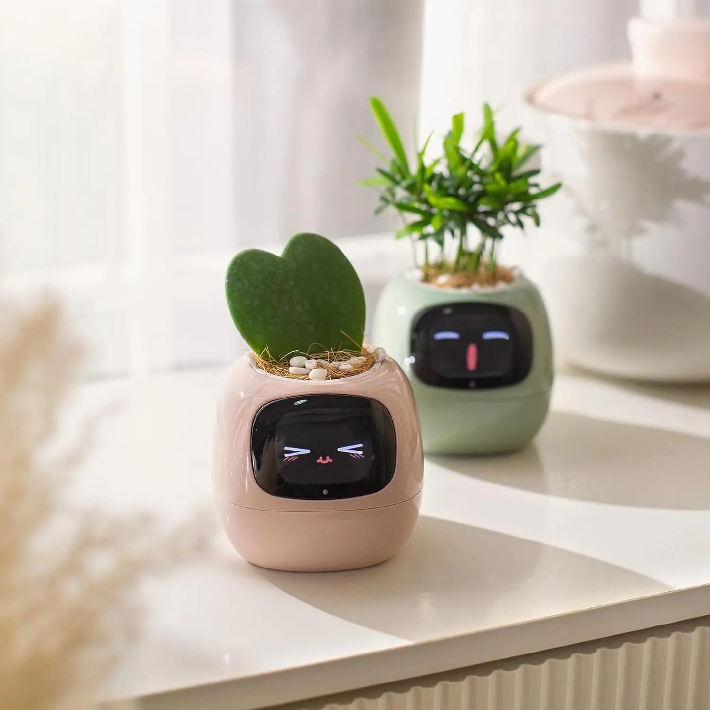 Smart Pet Planter – Der interaktive Blumentopf mit Persönlichkeit & KI