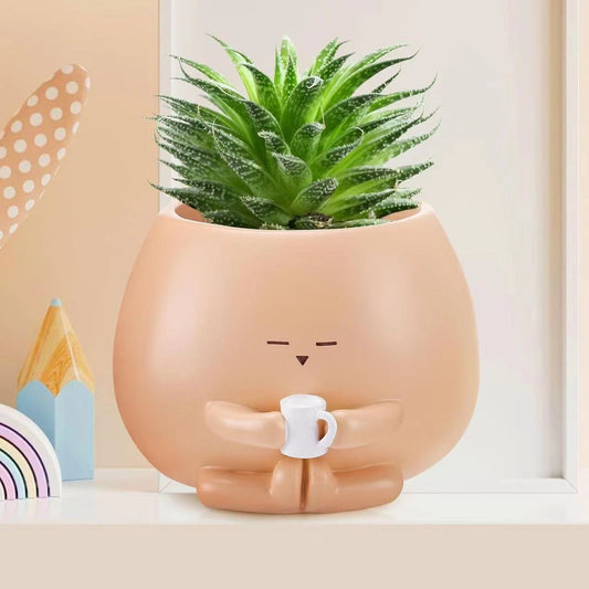 Sitzender Blumentopf – Süße Resin-Blumendekoration für Ihr Zuhause